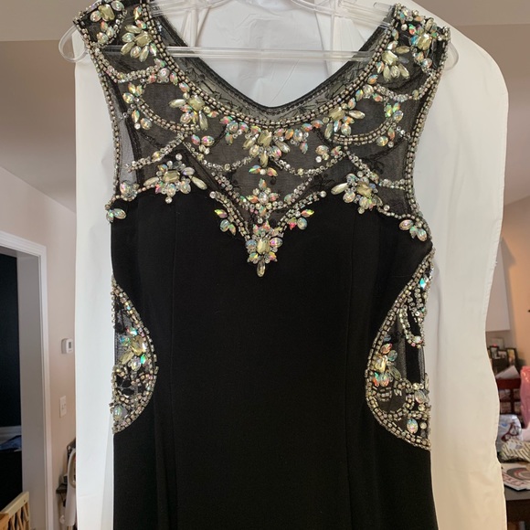 Prom Dress - Picture 3 of 5